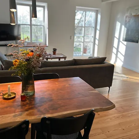 Maedchenzimmer * Dornum